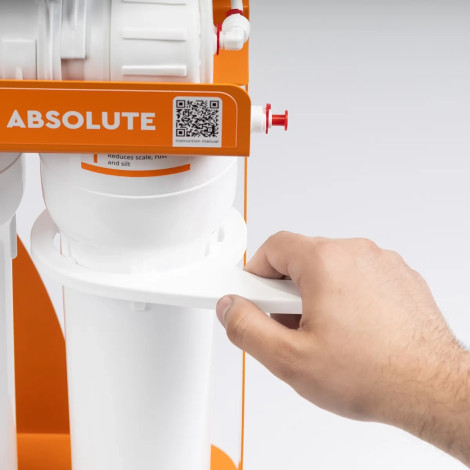 Фільтр зворотного осмосу Ecosoft Absolute з мінералізатором з помпою на станині (MO675MPSECO)